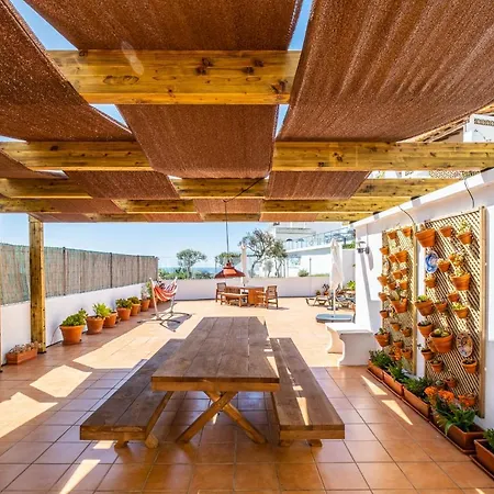 Apartmán Stunning Terrace With Ocean View