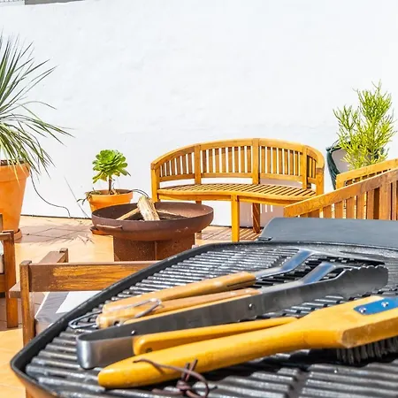 Stunning Terrace With Ocean View Apartmán